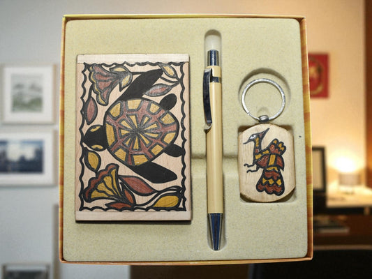 Gift wodden pen set with sohrai painting